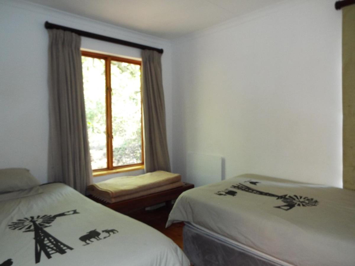 Zongororo Mountain Lodge Waterval-Onder Kültér fotó
