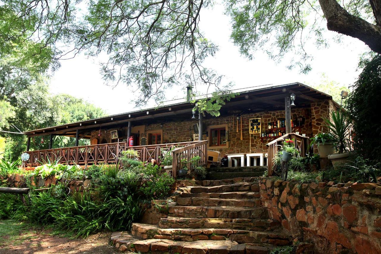 Zongororo Mountain Lodge Waterval-Onder Kültér fotó